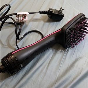 Revlon paddle brush dryer